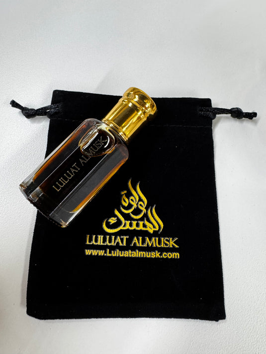 Luluat Almusk oud oil